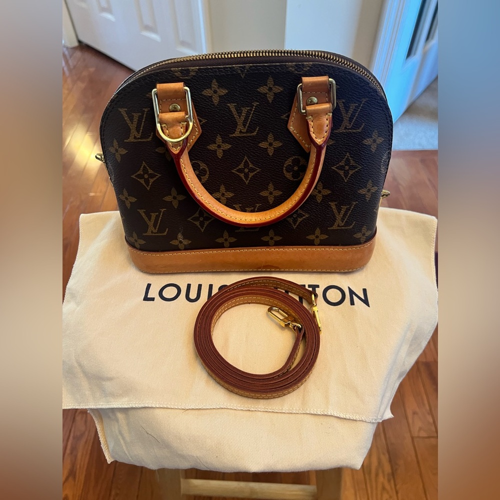 Louis Vuitton Monogram Alma bb